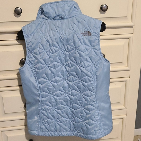CLEARANCE /Make an offer! The North Face Vest Sz S - Picture 2 of 6